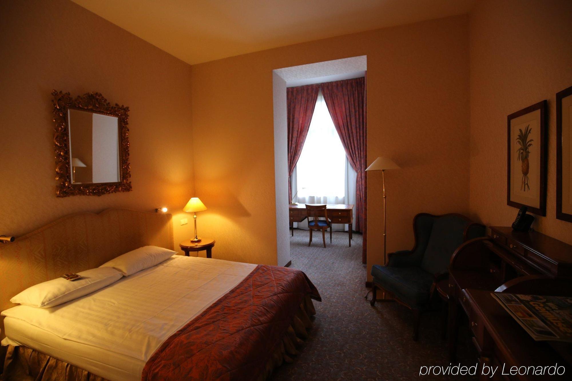Hotel Savigny Frankfurt City Франкфурт-на-Майне Экстерьер фото