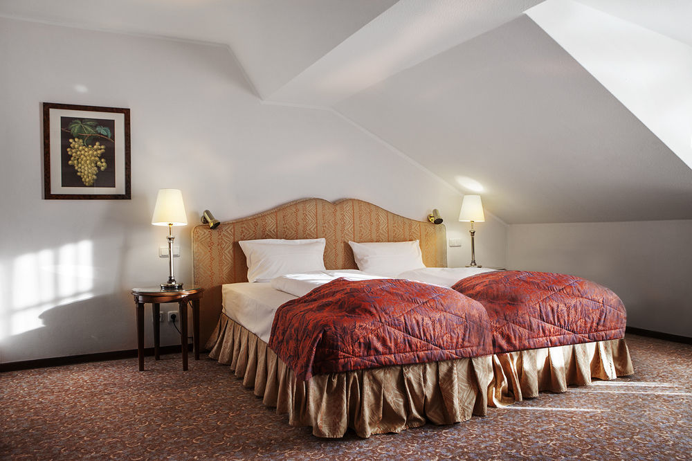 Hotel Savigny Frankfurt City Франкфурт-на-Майне Экстерьер фото
